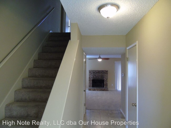 Building Photo - 13305 Saddlebrook Trl