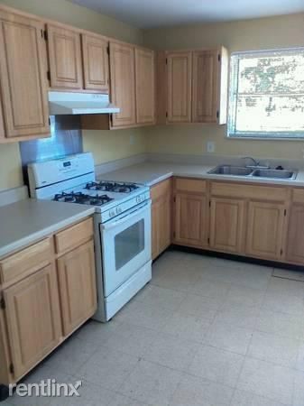 Building Photo - 735 Canonby Pl