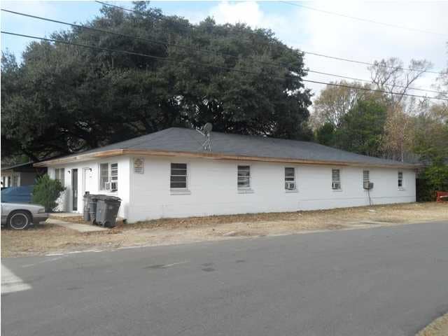 Building Photo - 2200 Rebecca St