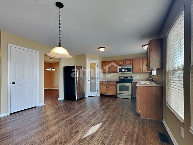 Building Photo - 4868 Eagle Ridge Ct