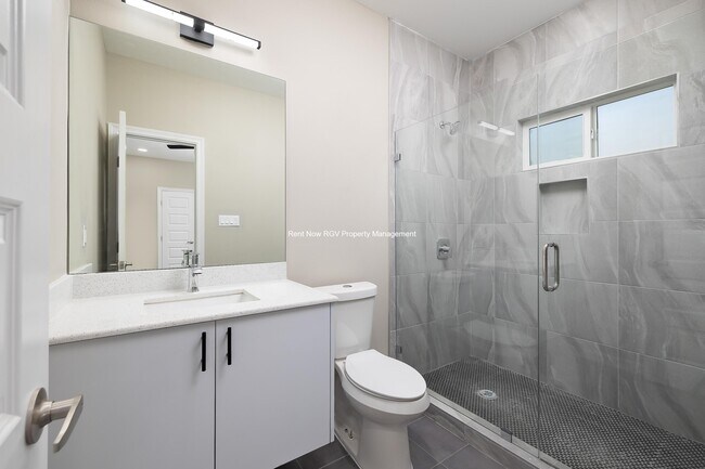 Foto del edificio - 11006 N 33rd Ln