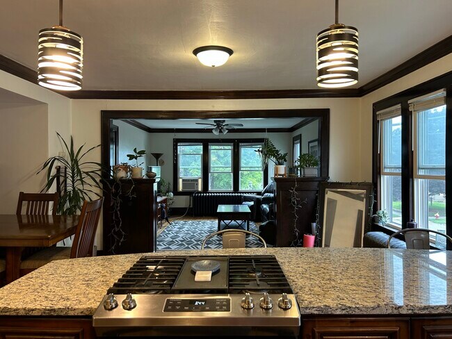 Building Photo - 1630 Hague Ave