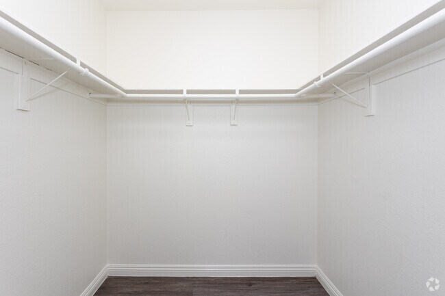 1 habitación, 1 baño - 750 pies cuadrados - Vestidor - ROBERTA