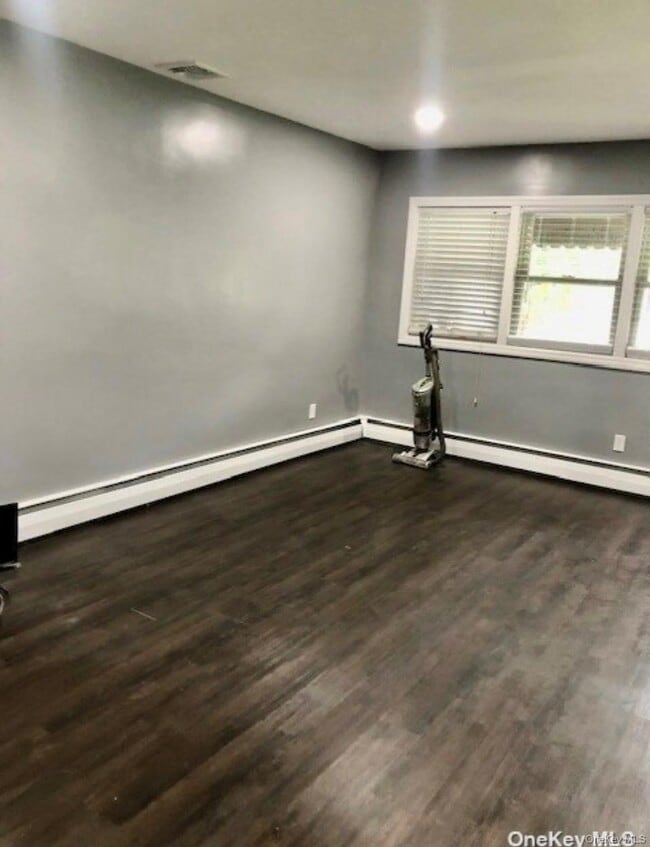 Building Photo - 1099 Nugent Ave