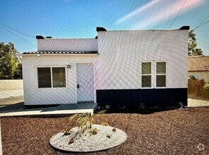 Building Photo - 1676 E La Cadena Dr