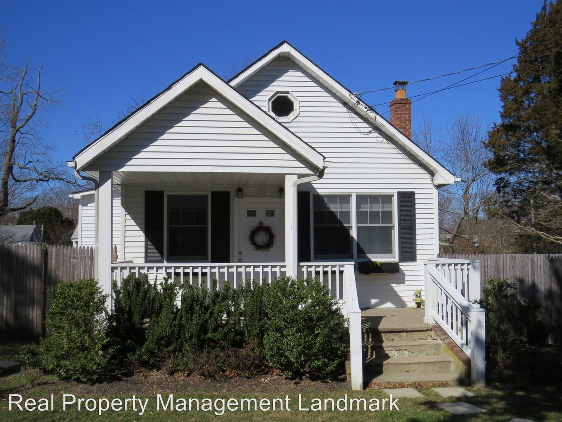 Primary Photo - 30 Tulip Rd