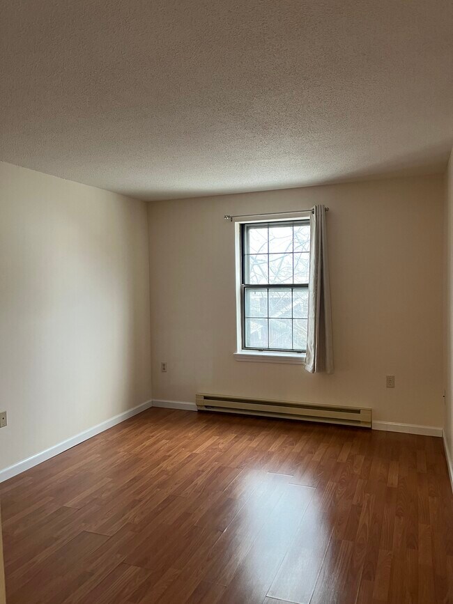 Building Photo - 80 Stanton St