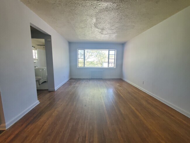 716 Sanford Ave 10C - 694 Sanford Ave