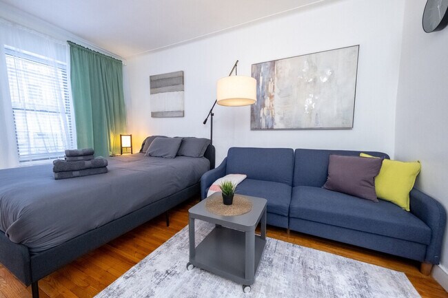 Foto del edificio - 328 E 74th St