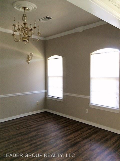 Building Photo - 36 Jamestown Cir