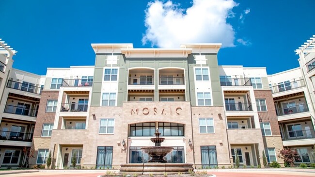 Building Photo - 1000 Hollister Ln