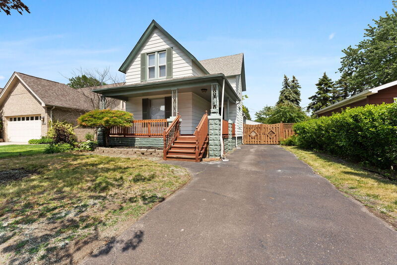 1071 1st St, Wyandotte, MI 48192 House for Rent in Wyandotte, MI