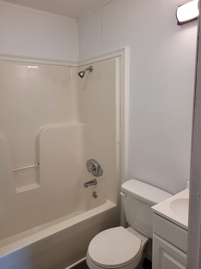 Bathroom - 129 E Walnut St