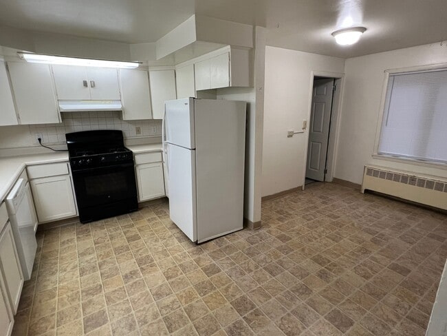 Foto del edificio - 1013 Dryden Rd