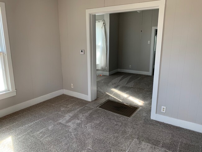 Living Room - 412 E 4th St