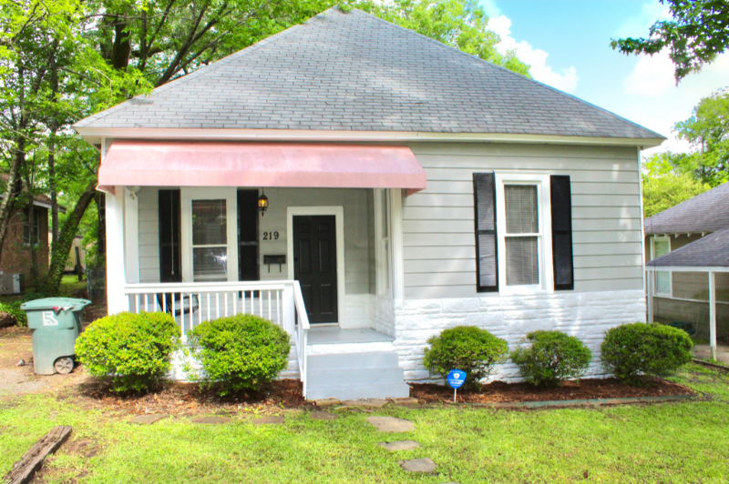 Primary Photo - 219 Walnut St