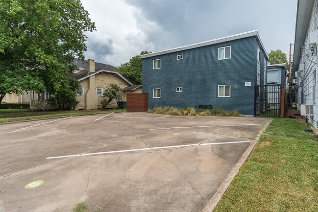 Building Photo - 2019 Huldy St
