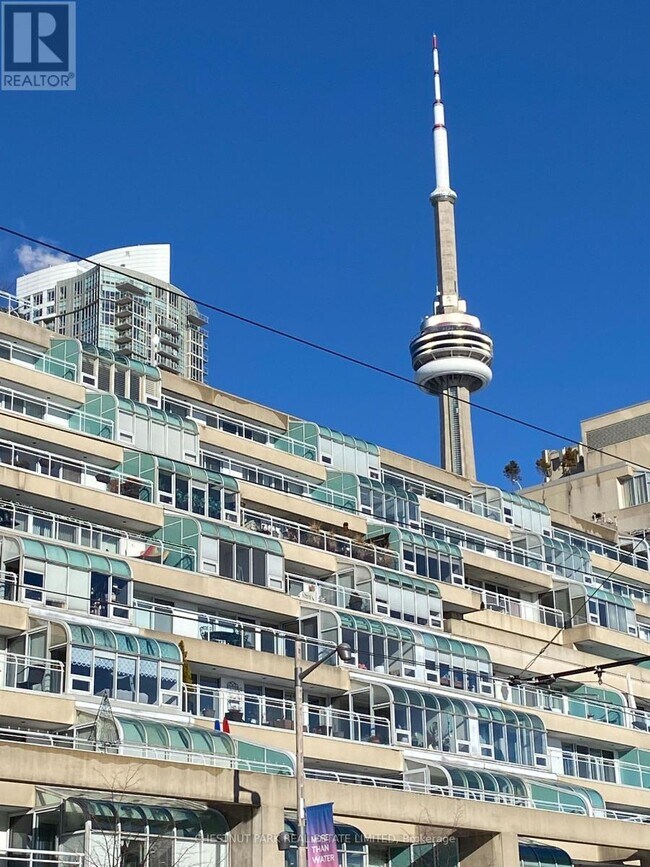 Building Photo - 480 Queens Quay W