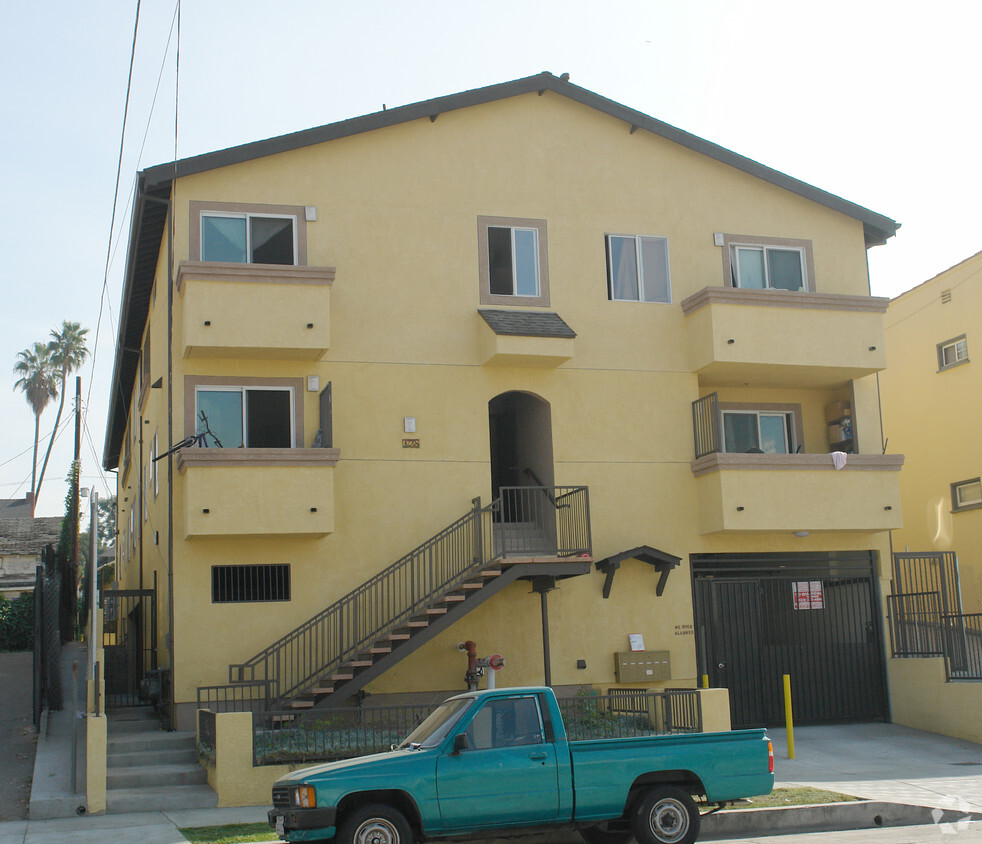 Building Photo - 128 S Mountain View Ave