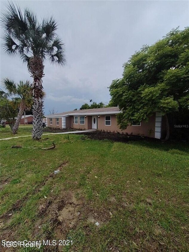Foto principal - 3 br, 2 bath House - 1820 Barna Ave