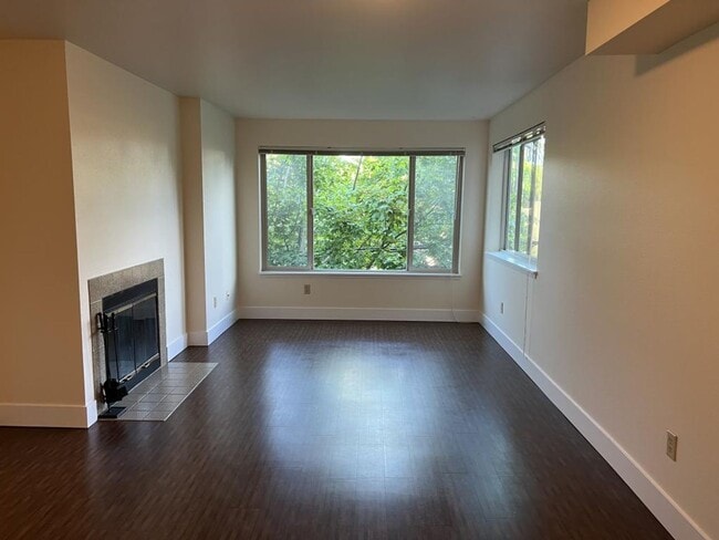 Interior Photo - Magnolia Court