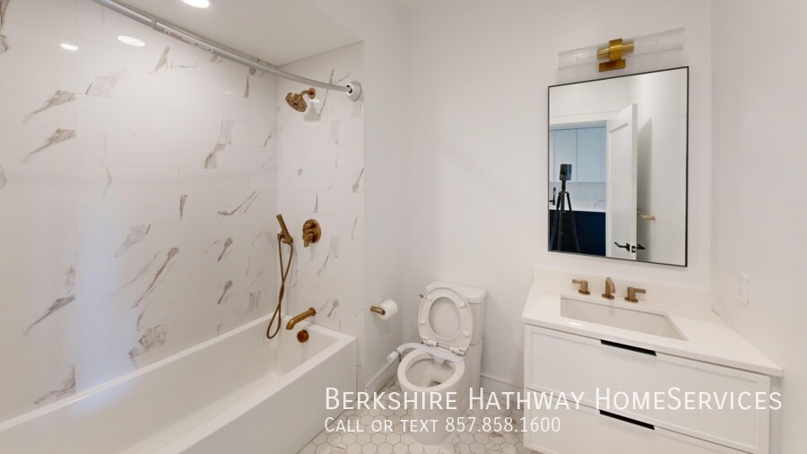 Foto del edificio - 56 Leo M Birmingham Pkwy