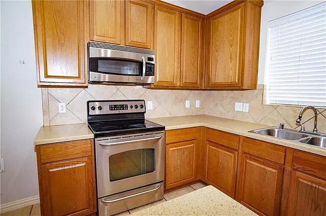 Building Photo - 1820 Ringtail Dr