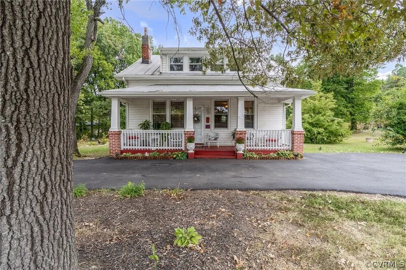 Primary Photo - 1500 Columbia St
