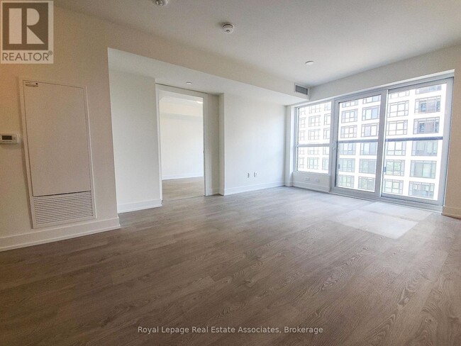 Building Photo - 5 Mabelle Ave