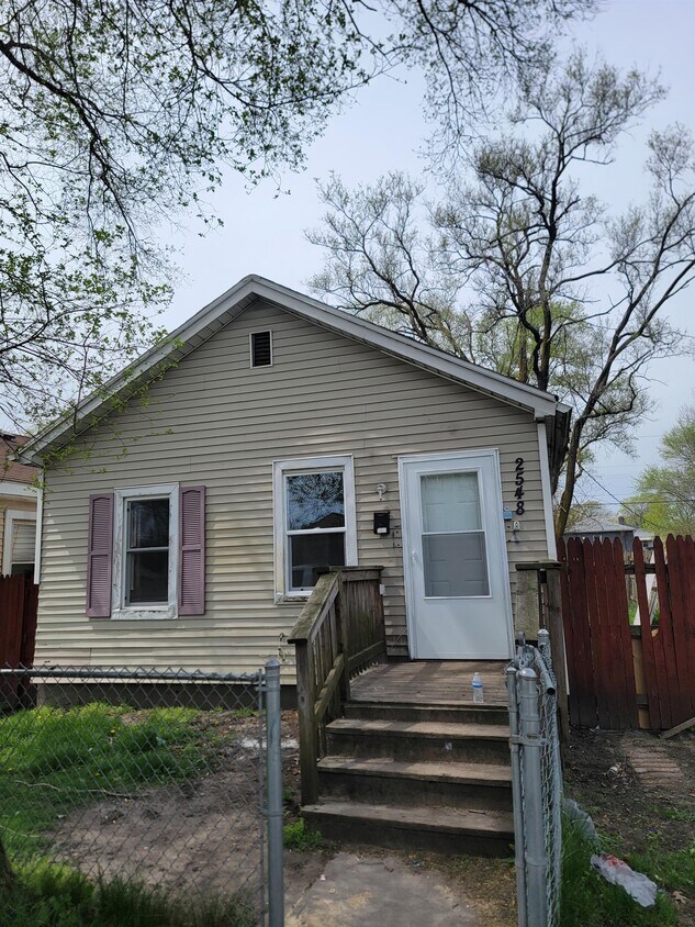 2548 Fillmore St, Gary, IN 46407 House Rental in Gary, IN