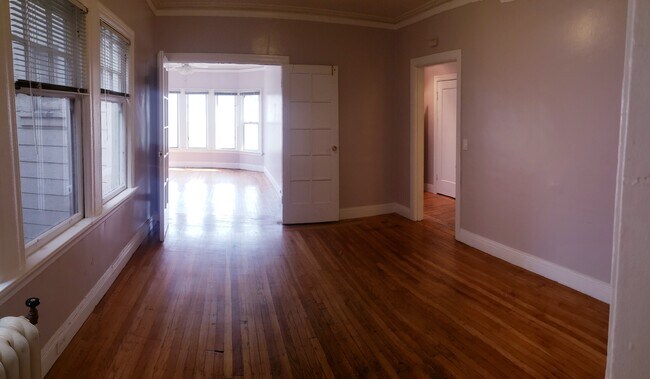 Foto del edificio - 570 Grand Ave