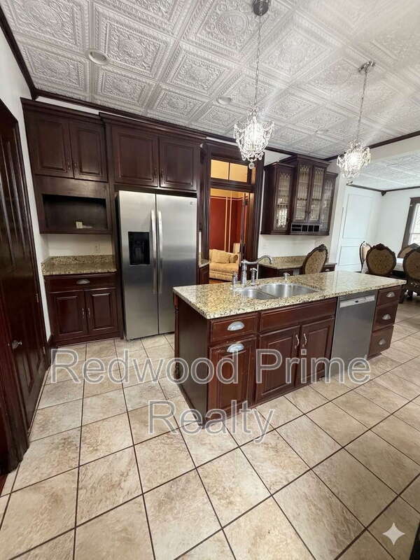 Foto del edificio - 401 S Center St