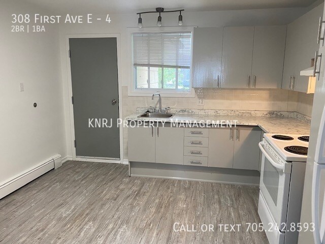 Photo du bâtiment - Two Bedroom Apartment Secure Building