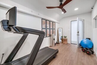 Interior Photo - Queen Street Homes