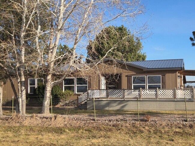 Foto del edificio - Beautiful Country Home, Powell Butte