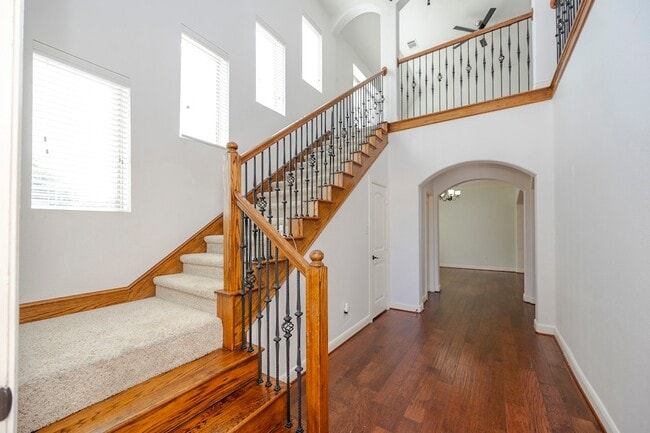 Building Photo - 7603 Bridge Water Cir