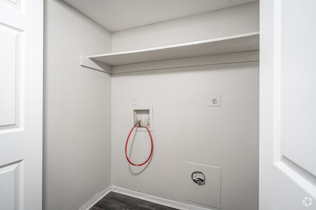 1BR, 1BA - 720SF - Aven West