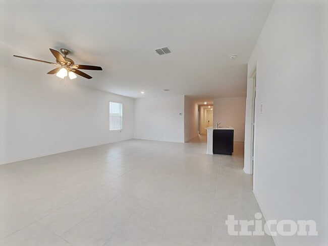 Building Photo - 700 Odlozil Ln