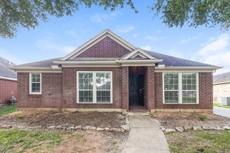Building Photo - 1427 Waterside Village Drive