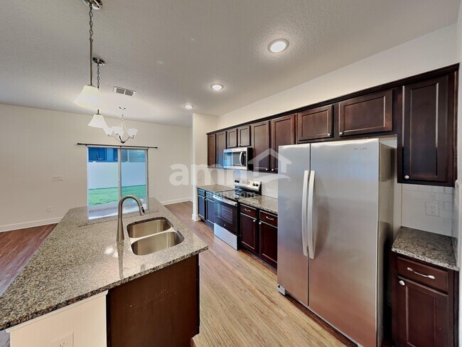 Foto del edificio - 1408 Celery Palm Cove