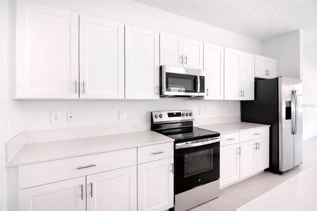 Foto del edificio - 3396 Lapis Lk Dr