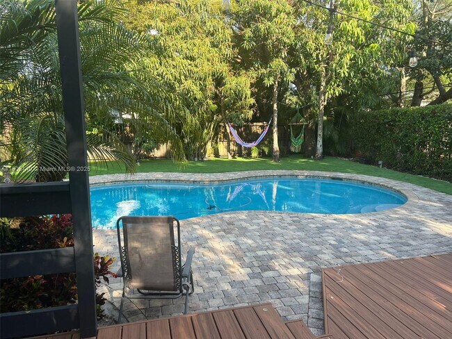 Foto del edificio - 5760 SW 56th St