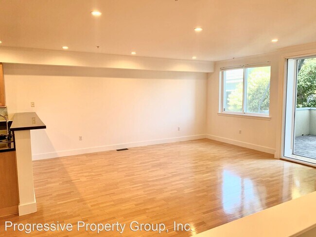 Building Photo - 2 br, 2.5 bath House - 681 Pennsylvania Av...