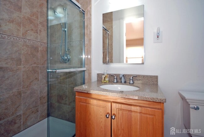 Foto del edificio - 7 Gardenia Ct