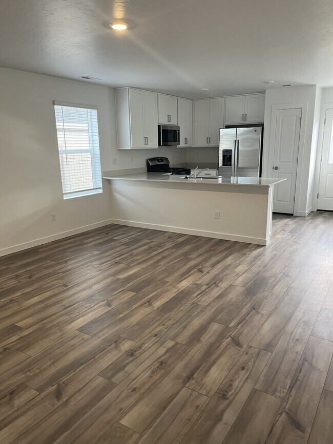 Foto del edificio - 8577 Wishmore St