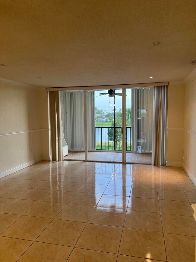 Foto del edificio - 4278 Deste Ct