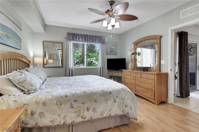 Foto del edificio - 7823 Regal Heron Cir