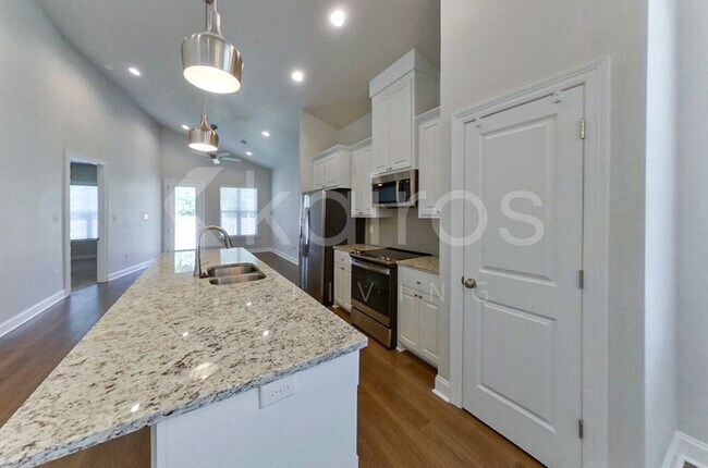 Foto del edificio - 4842 Mokki Ln