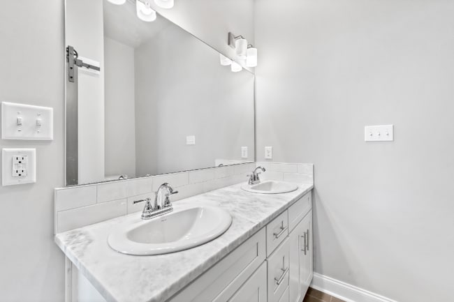 Building Photo - 208 Spoonbill Dr