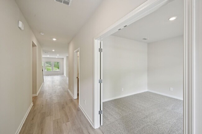 Foto del edificio - 33 Sequoia Ln